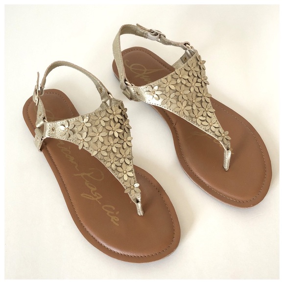 American Rag metallic gold sandals size 6 1/2 - HP - Picture 3 of 5